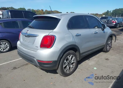 2016 Fiat 500X Trekking z USA, uszkodzony, nr VIN ZFBCFYCT8GP355373